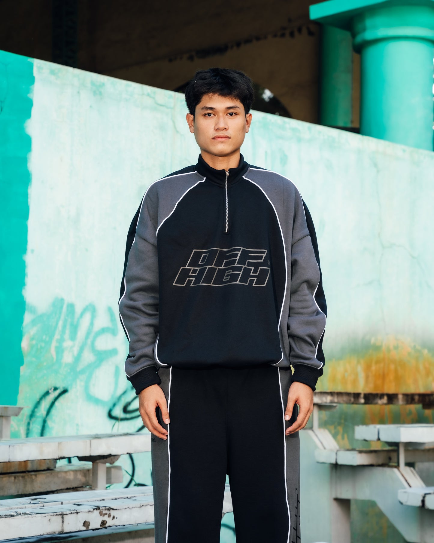 OFFHIGH RUNWAY BLACK TRACK JACKET