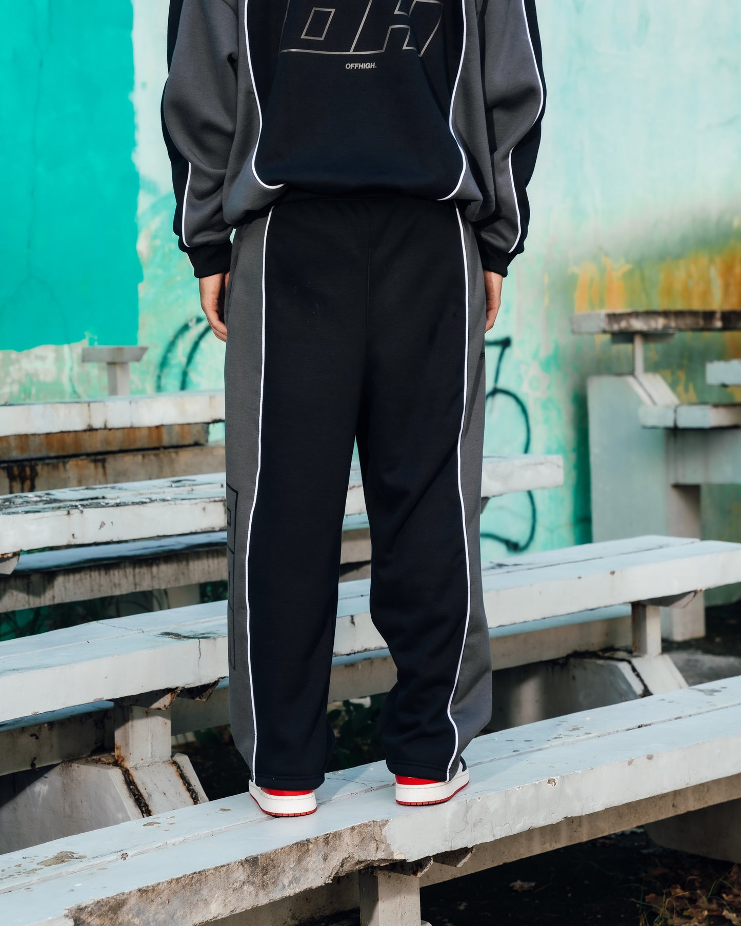 OFFHIGH RUNWAY BLACK TRACK PANTS