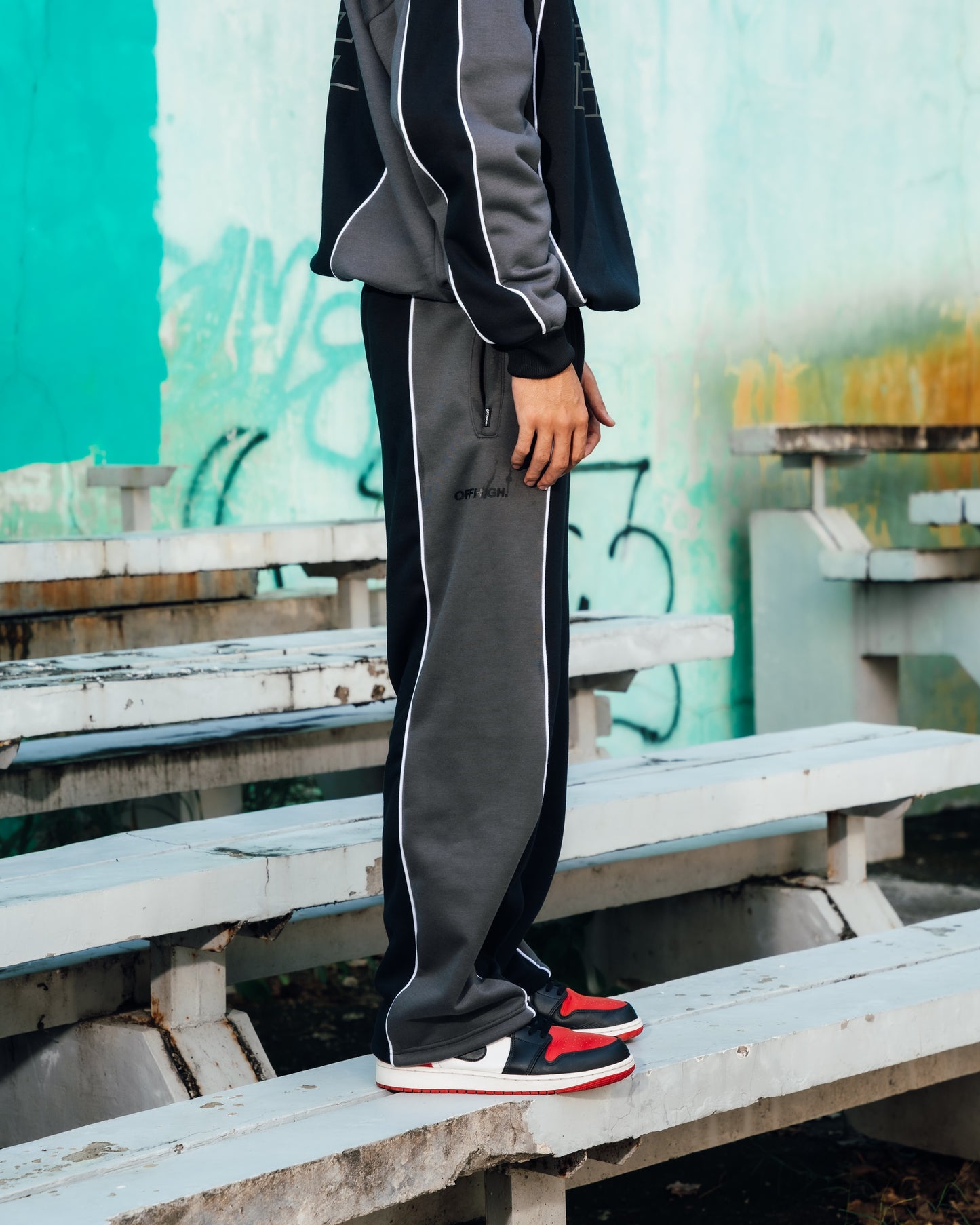 OFFHIGH RUNWAY BLACK TRACK PANTS