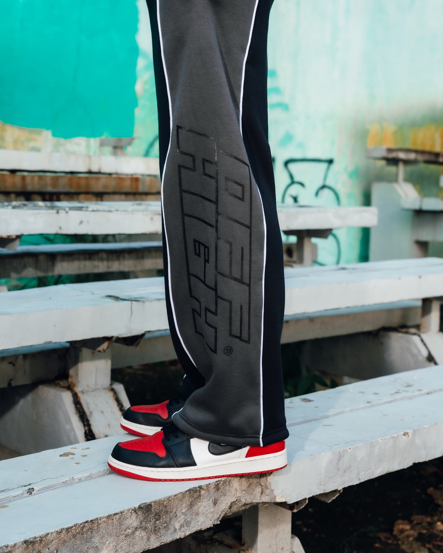 OFFHIGH RUNWAY BLACK TRACK PANTS