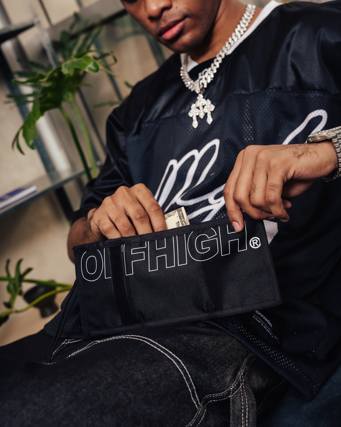 OFFHIGH ELITE TRIFOLD BLACK WALLET