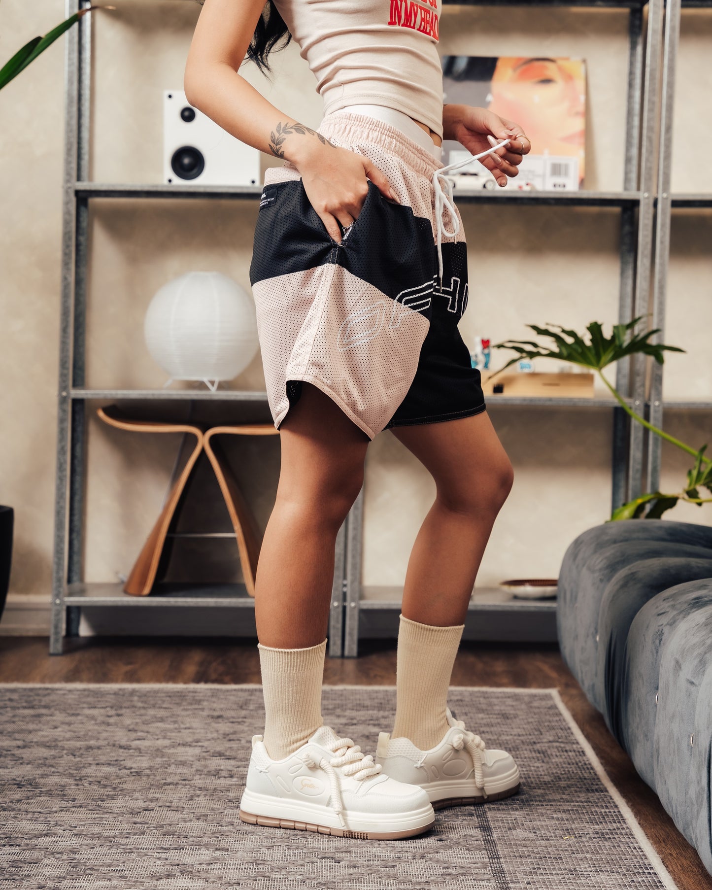 OFFHIGH ROUTE MESH BLACK SHORTS