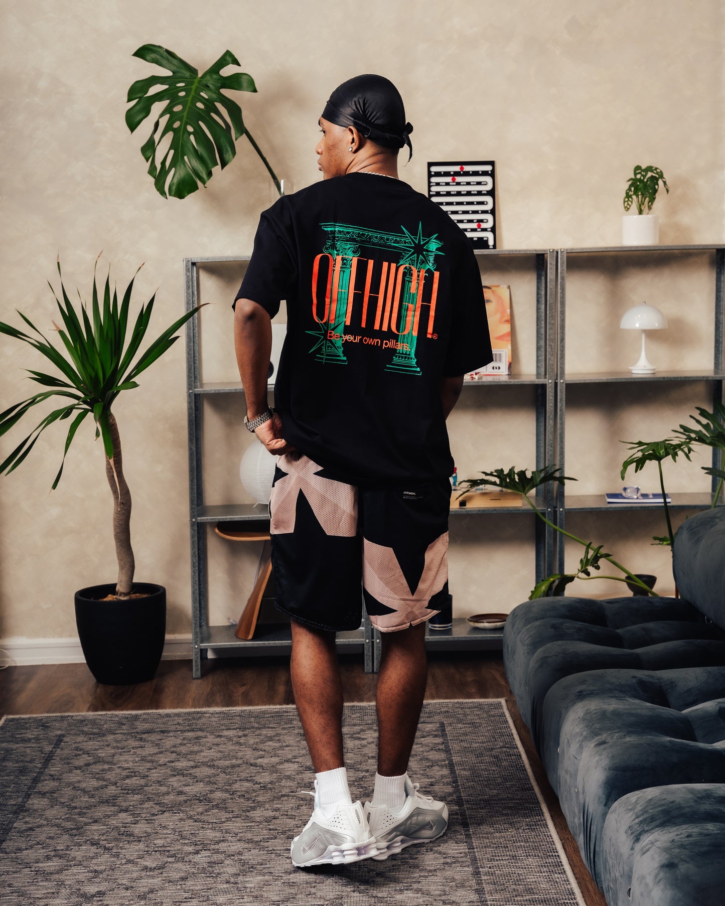 OFFHIGH PILLARS BLACK TSHIRT