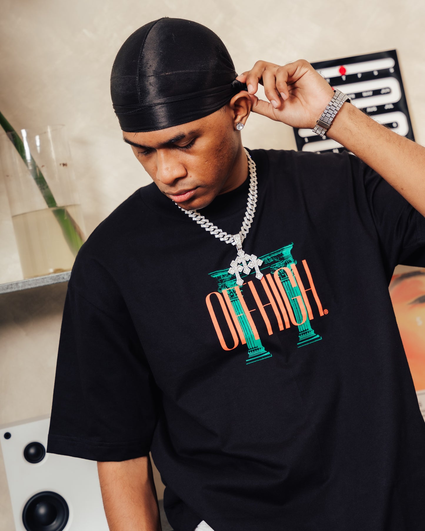 OFFHIGH PILLARS BLACK TSHIRT