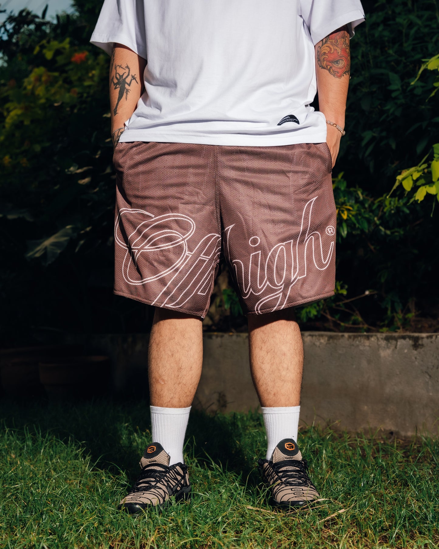 OFFHIGH SCRIPT CHOCO MESH SHORT (NEW FIT)