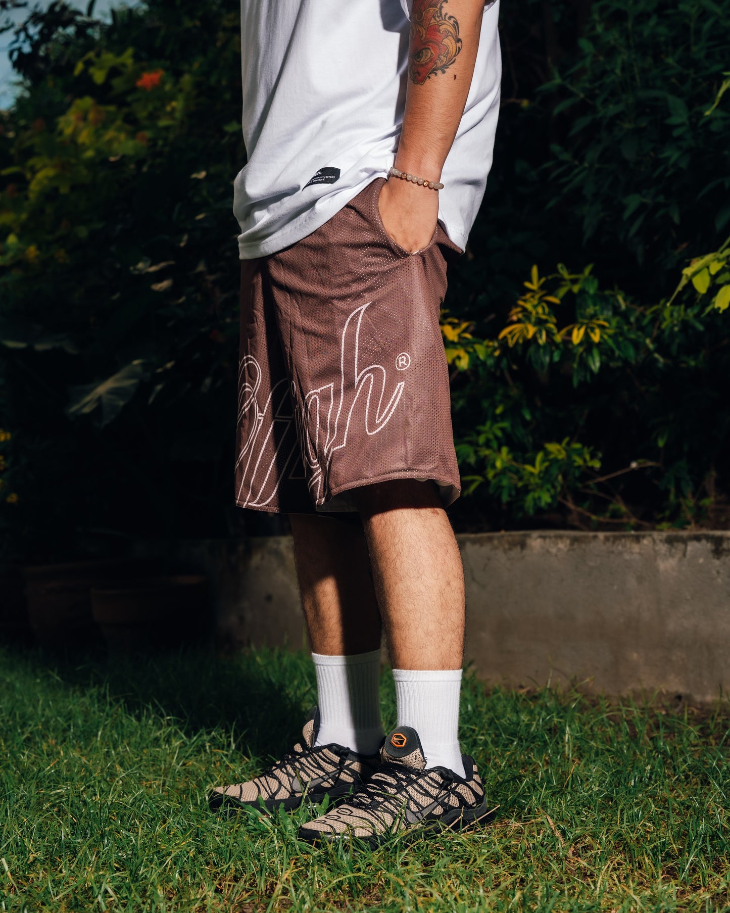OFFHIGH SCRIPT CHOCO MESH SHORT (NEW FIT)