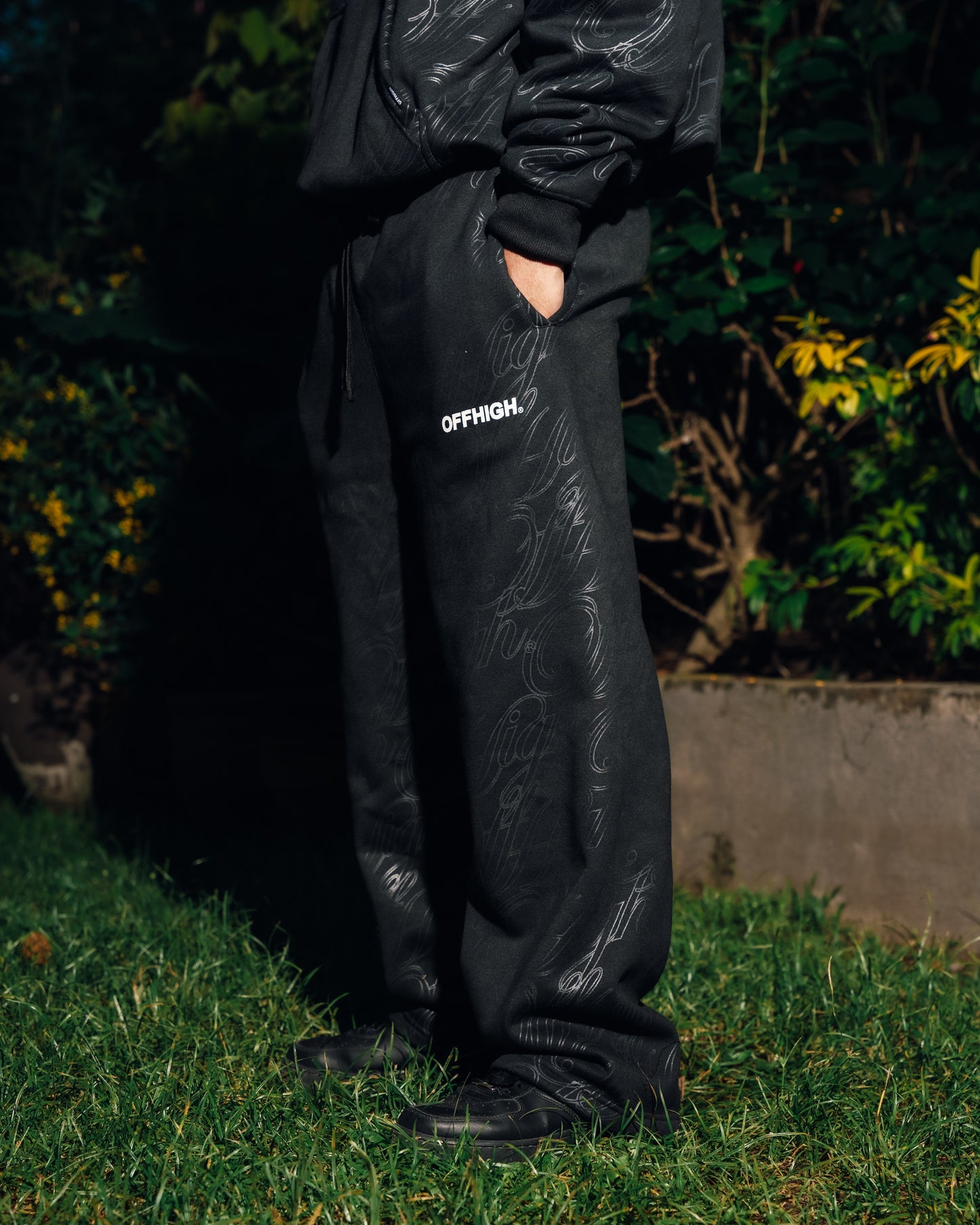 OFFHIGH OUTLAW BLACK SWEAT PANTS