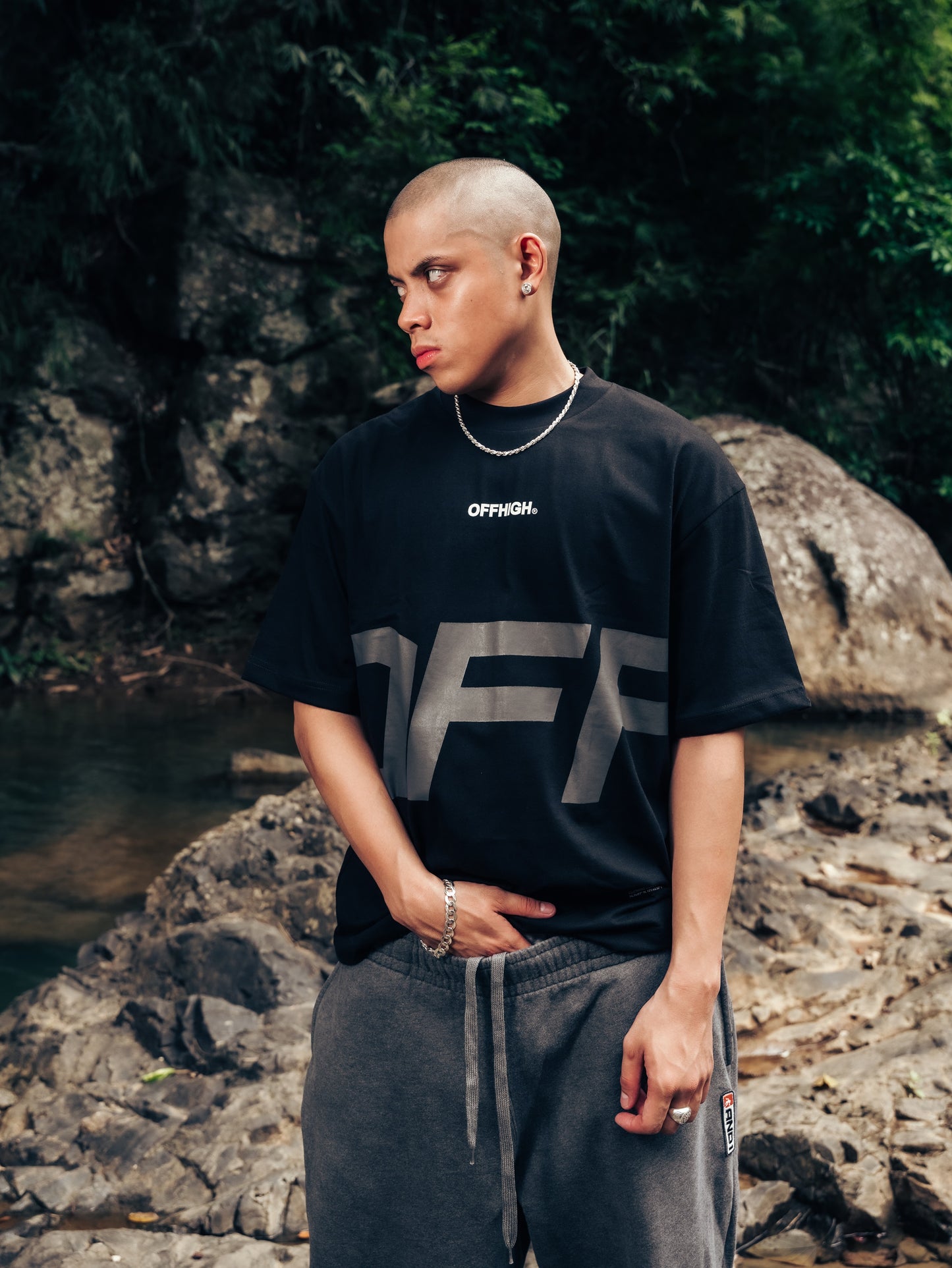 OFFHIGH SUPREME BLACK TSHIRT