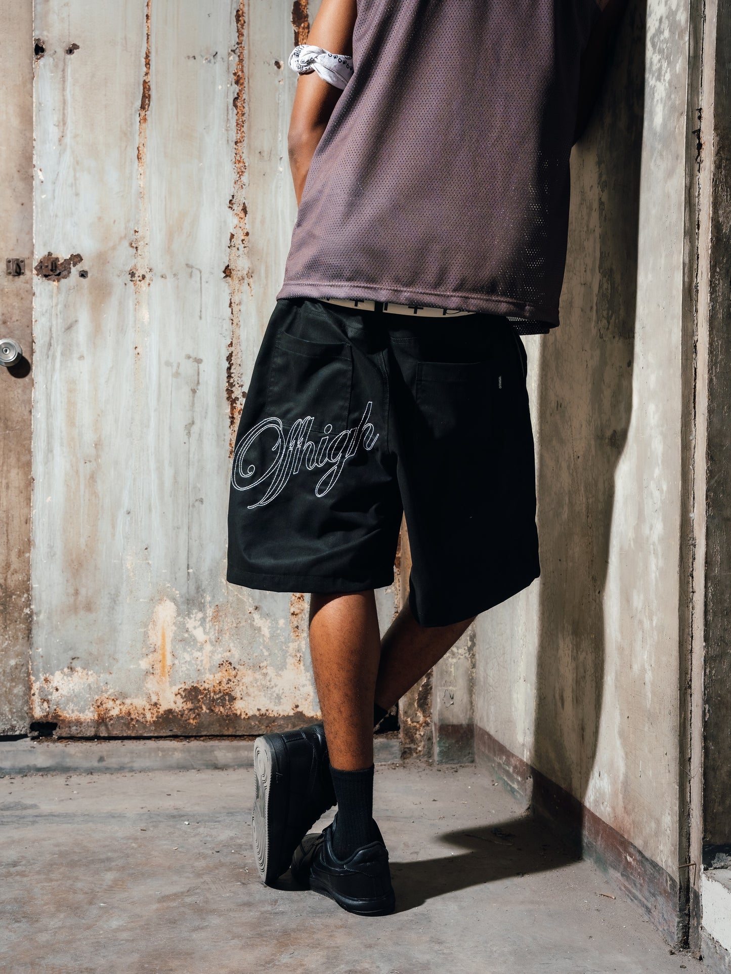 OFFHIGH STITCHY TWILL BLACK SHORT