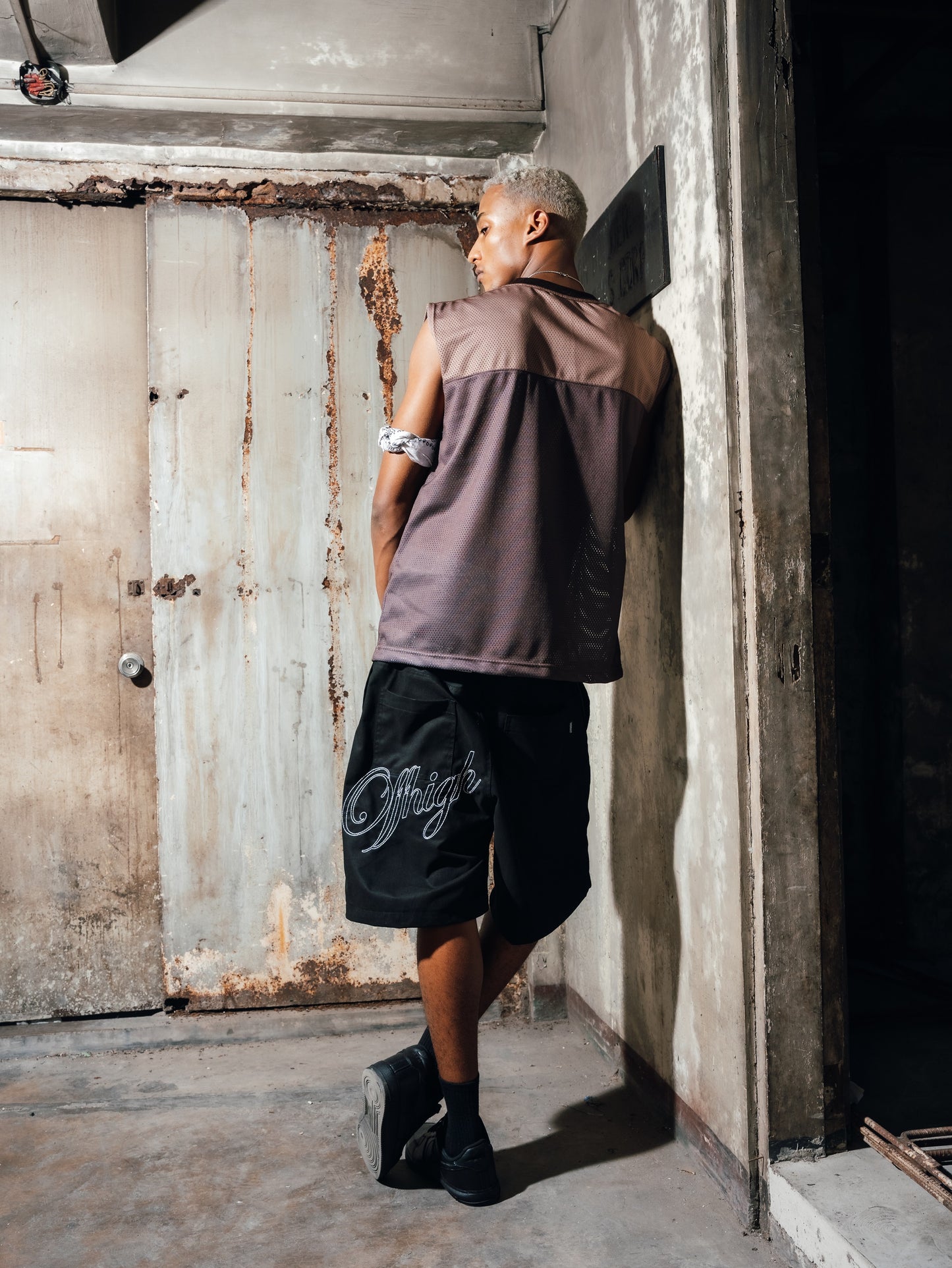 OFFHIGH STITCHY TWILL BLACK SHORT