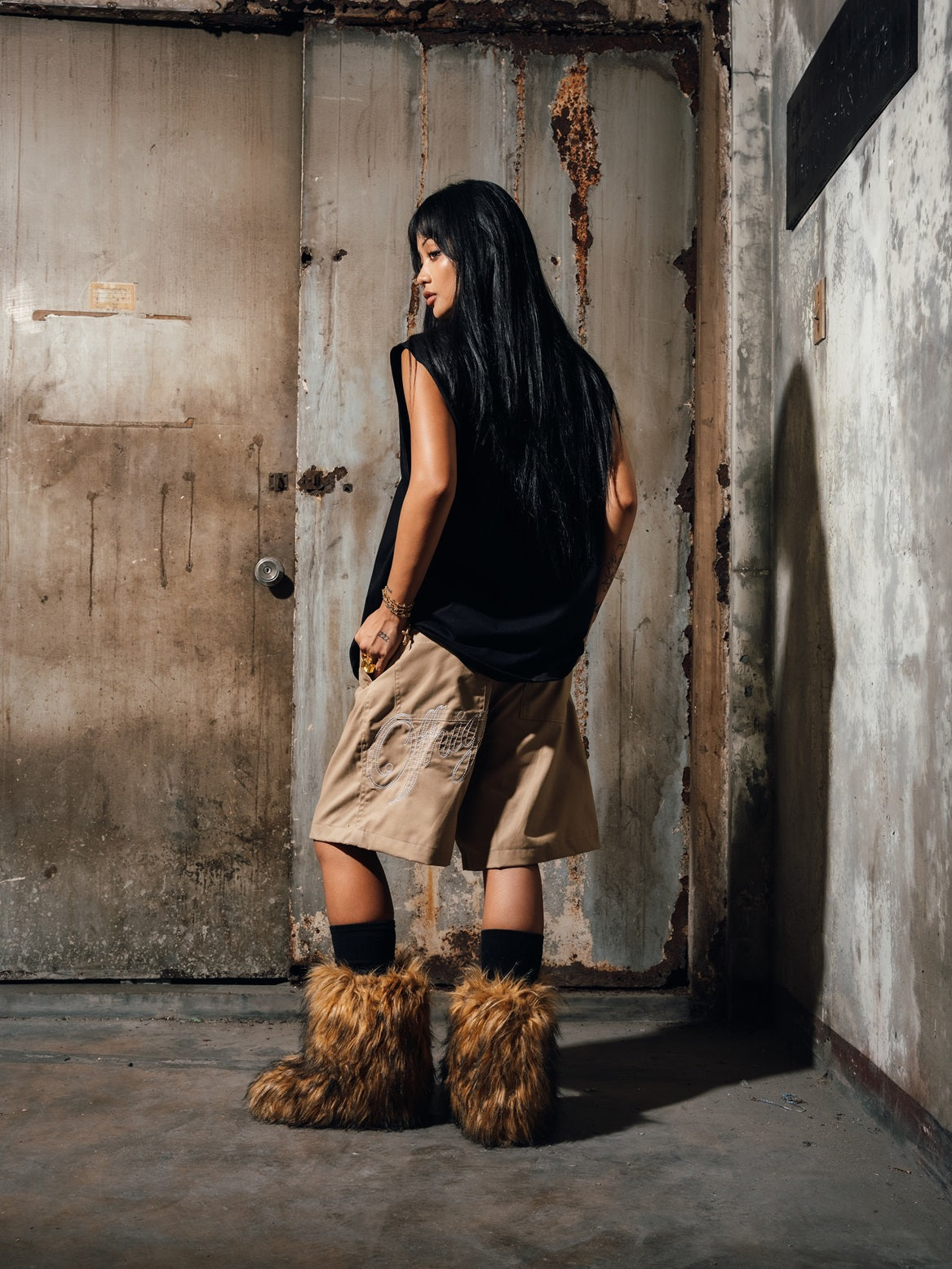 OFFHIGH STITCHY TWILL KHAKI SHORT