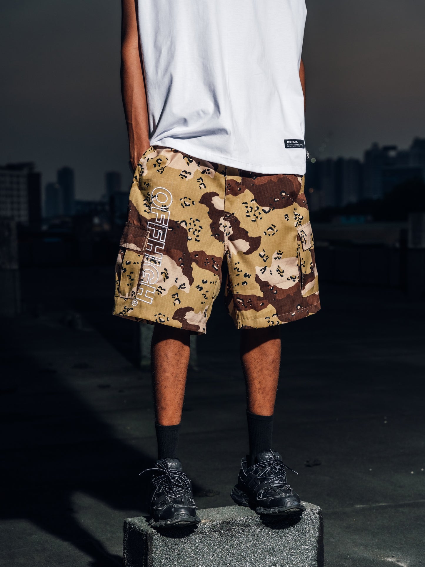 OFFHIGH DESERT CARGO SHORTS