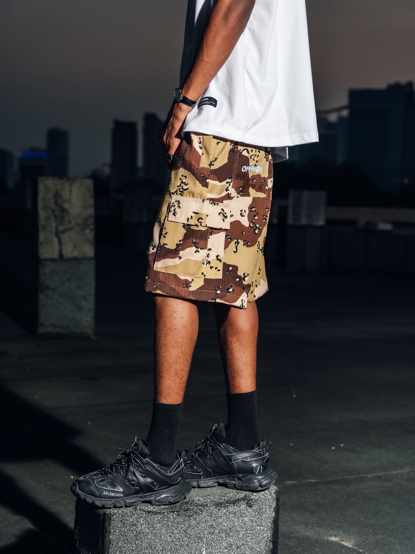OFFHIGH DESERT CARGO SHORTS