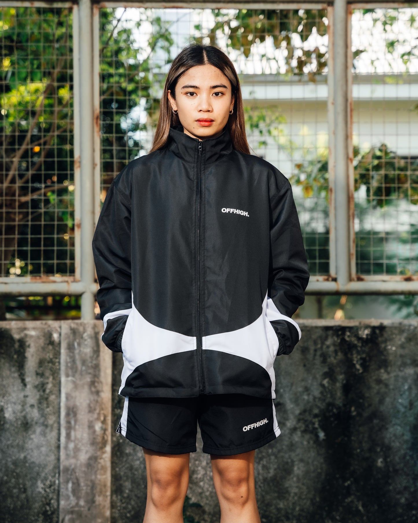 OFFHIGH HARBOR BLACK WINDBREAKER