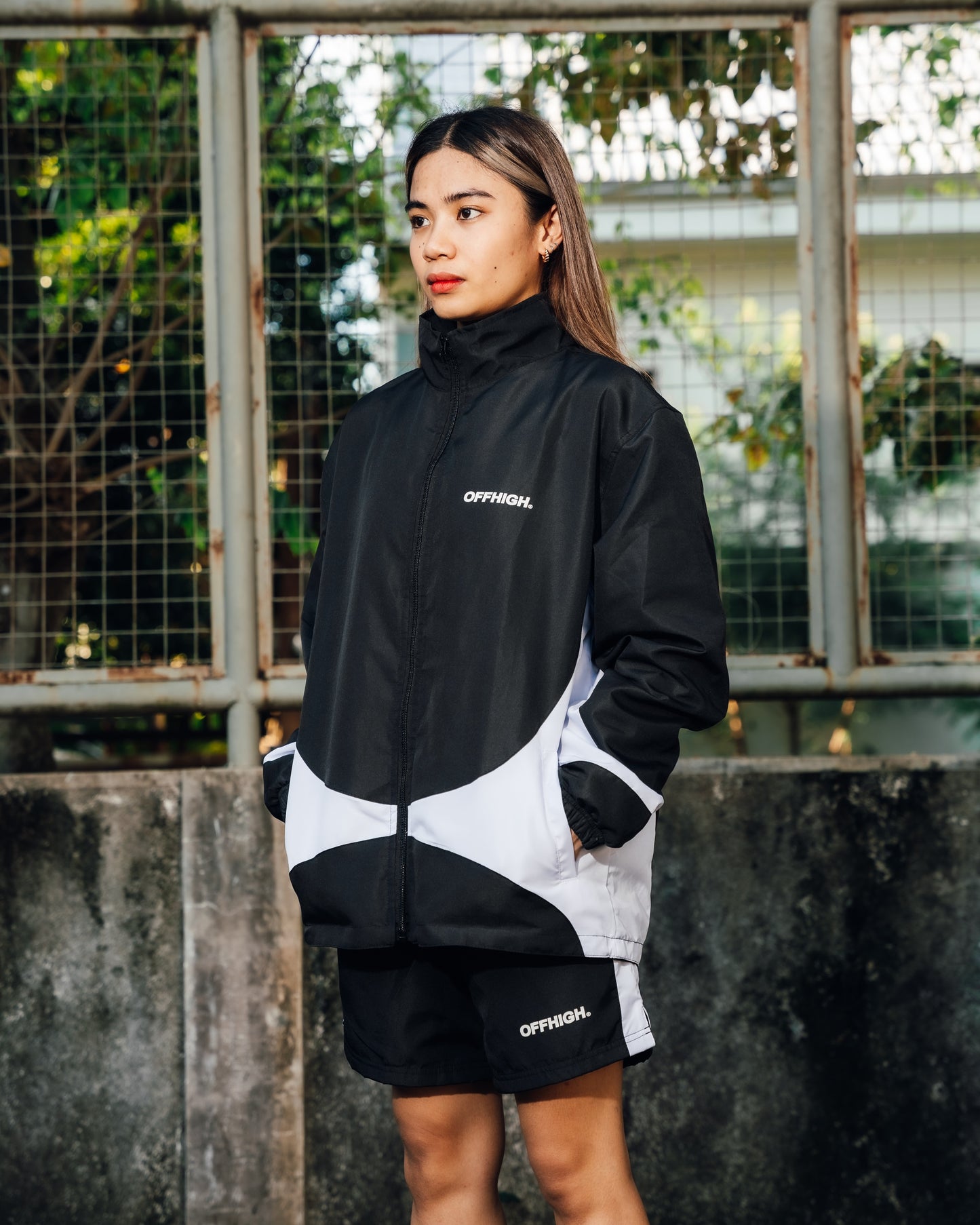 OFFHIGH HARBOR BLACK WINDBREAKER