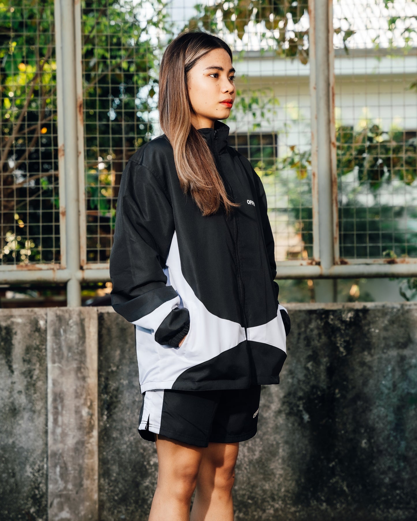 OFFHIGH HARBOR BLACK WINDBREAKER