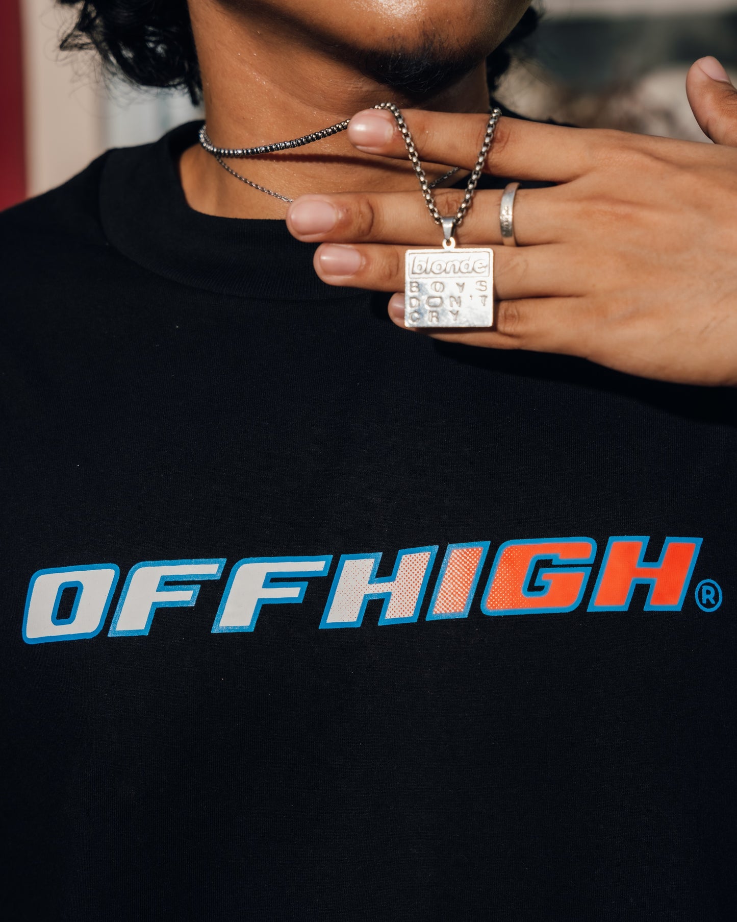 OFFHIGH SLEEK BLACK TSHIRT