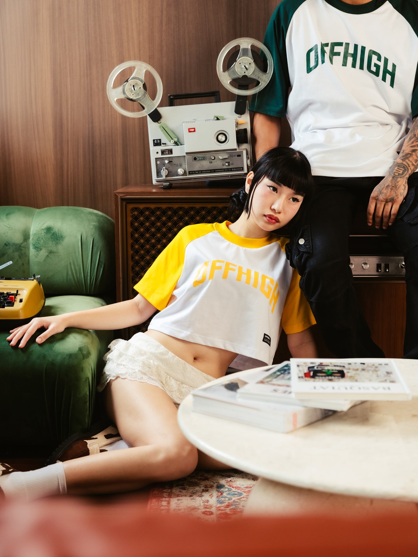 OFFHIGH RAGLAN GOLDIE CROP TSHIRT