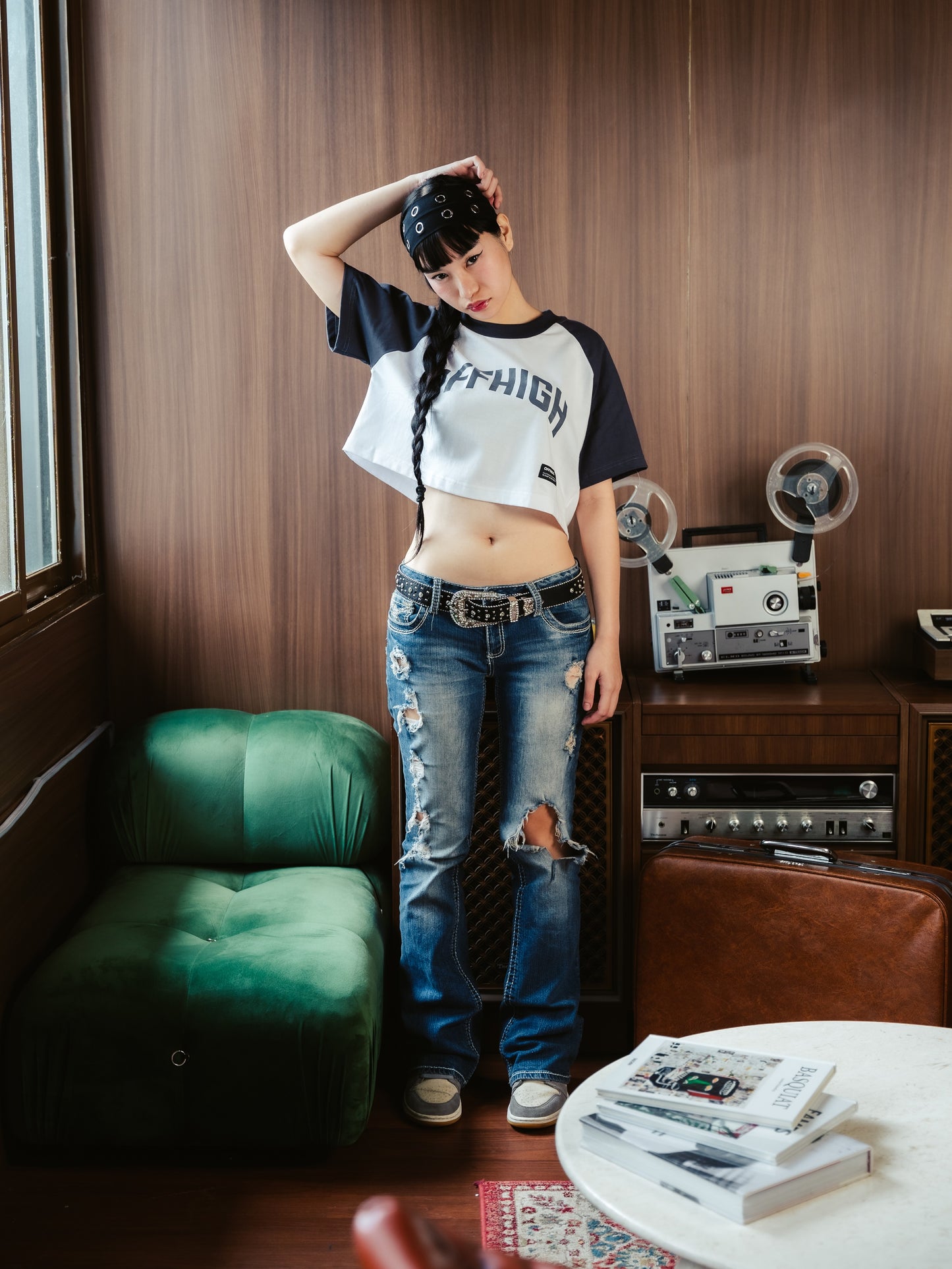 OFFHIGH RAGLAN CHARCOAL CROP TSHIRT