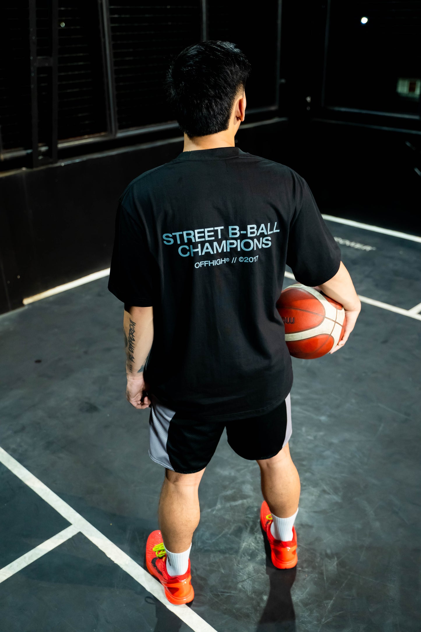 OFFHIGH STREET CHAMPS BLACK TSHIRT