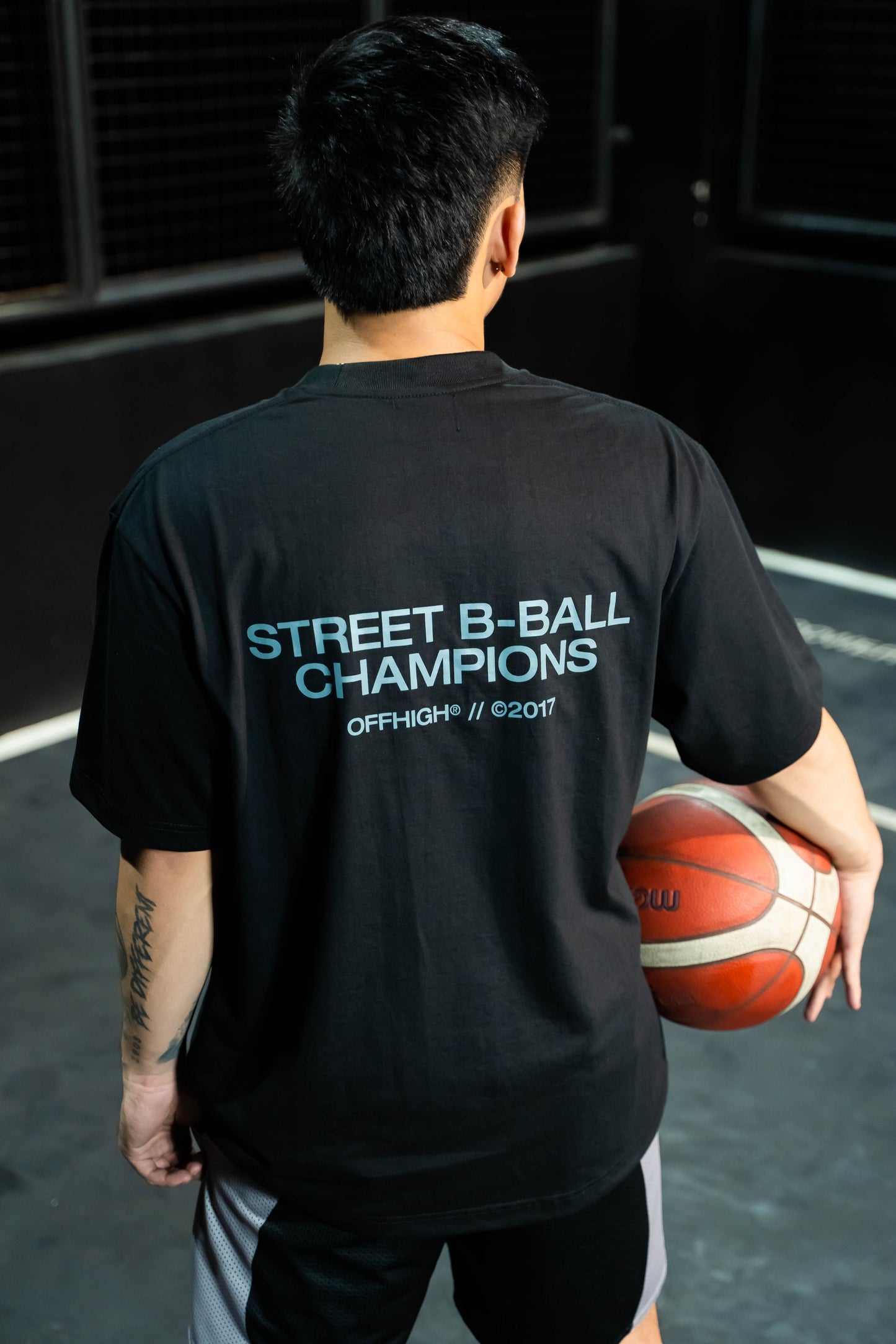 OFFHIGH STREET CHAMPS BLACK TSHIRT