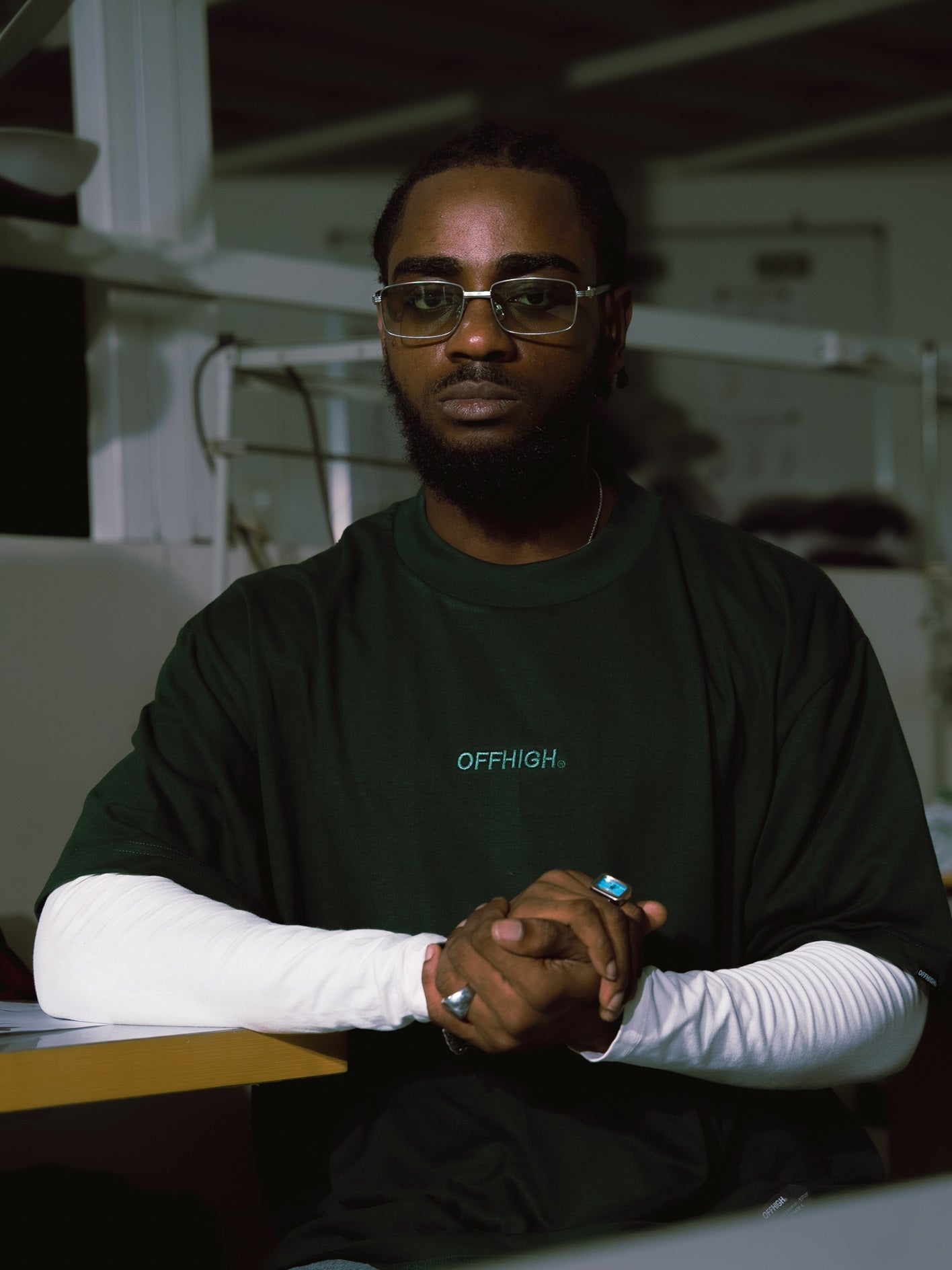 OFFHIGH SHADOW THREAD MOSS GREEN TSHIRT (BOXY FIT)