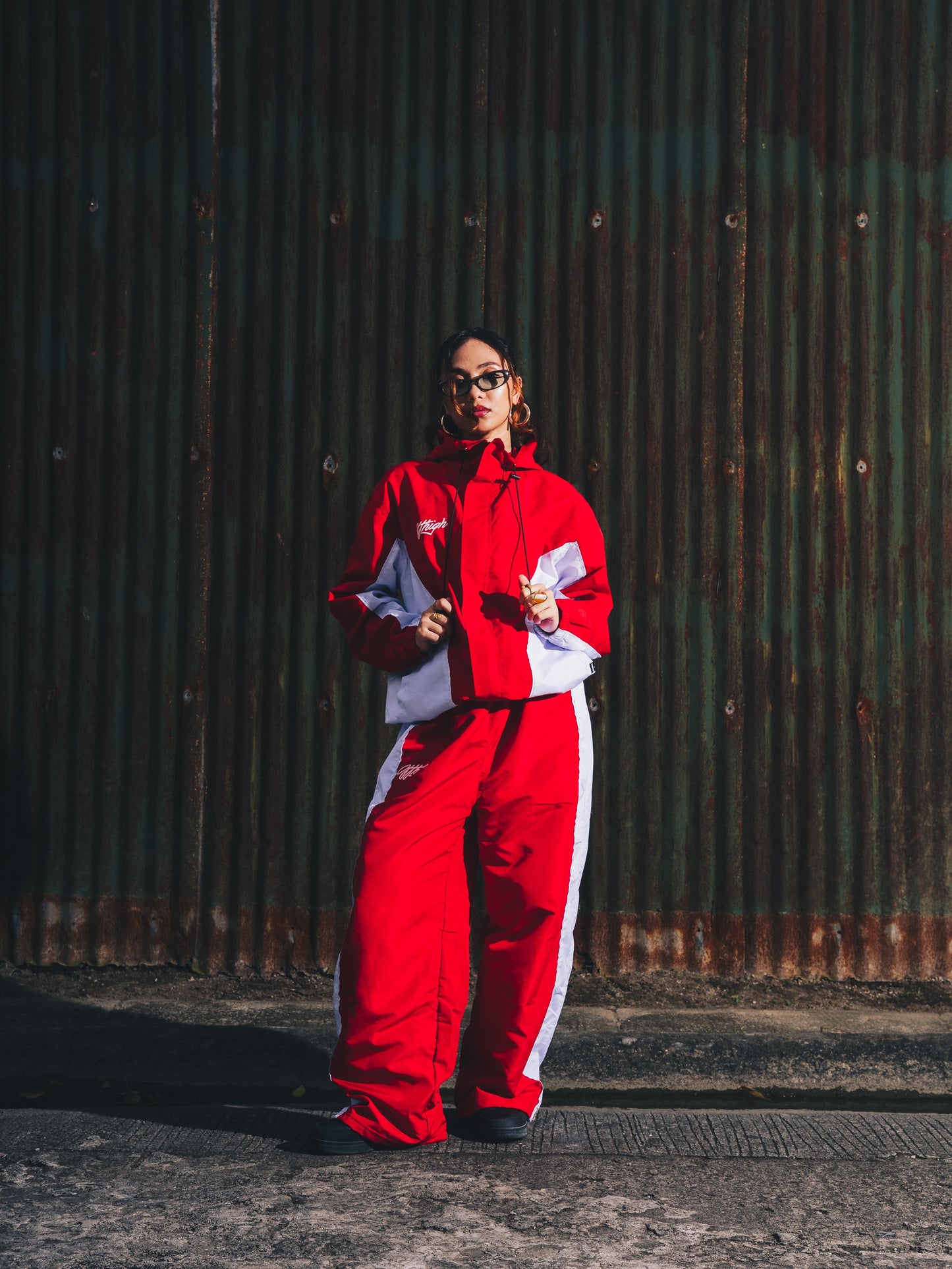 OFFHIGH BONE DRY RED WINDBREAKER
