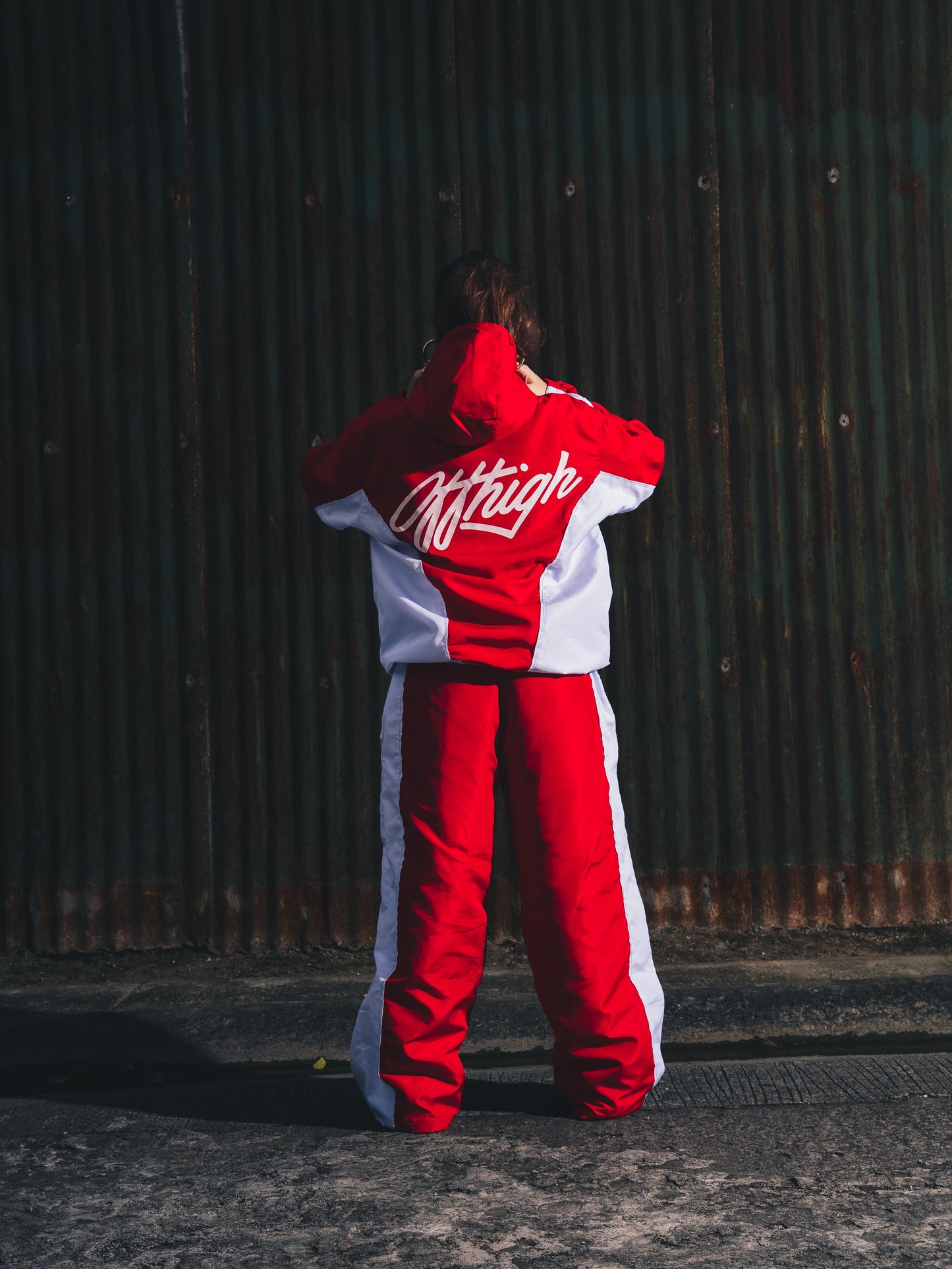 OFFHIGH BONE DRY RED WINDBREAKER