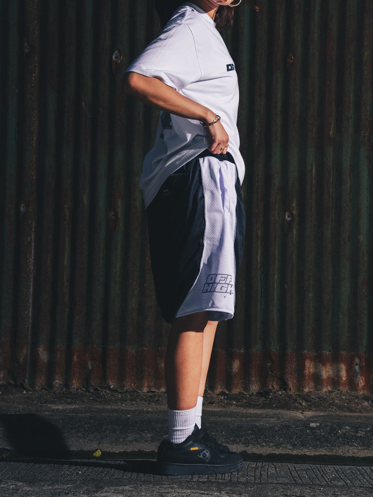 OFFHIGH ROUTINE BLACK MESH SHORT