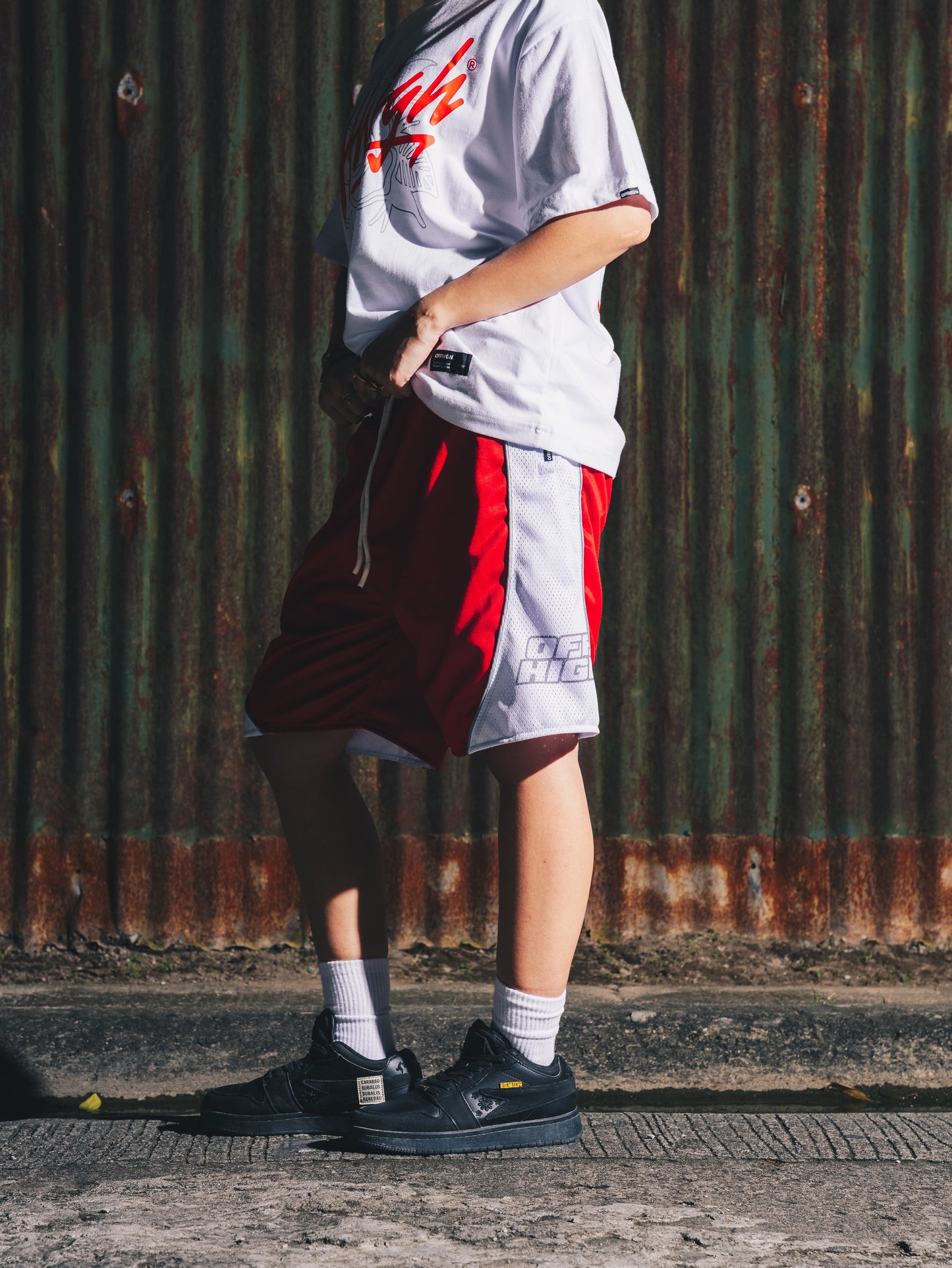 OFFHIGH ROUTINE RED MESH SHORT