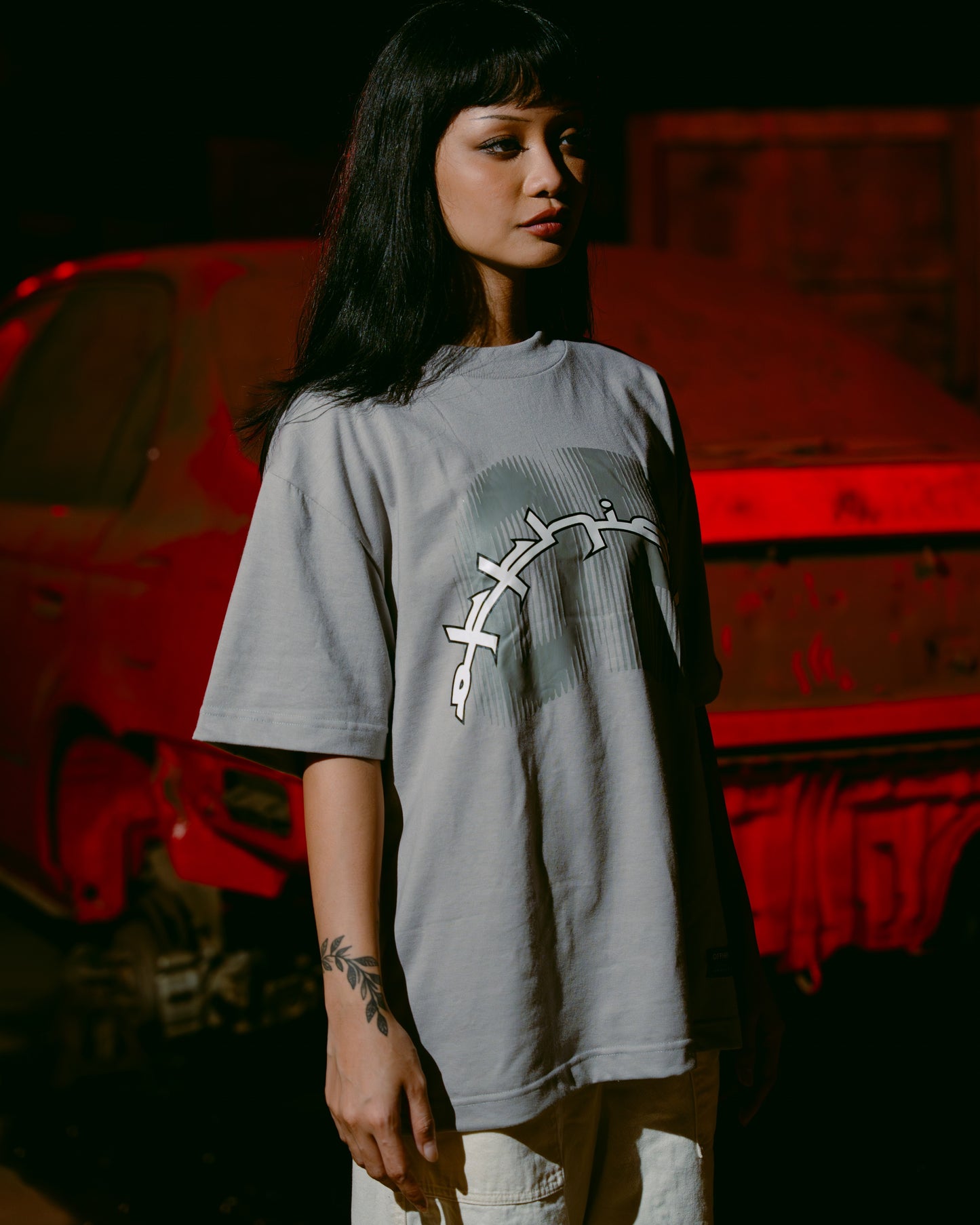 OFFHIGH UPRISE GRAY TSHIRT