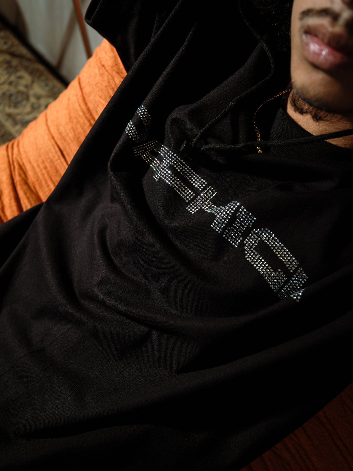 OFFHIGH RHINESTONES BLACK TSHIRT