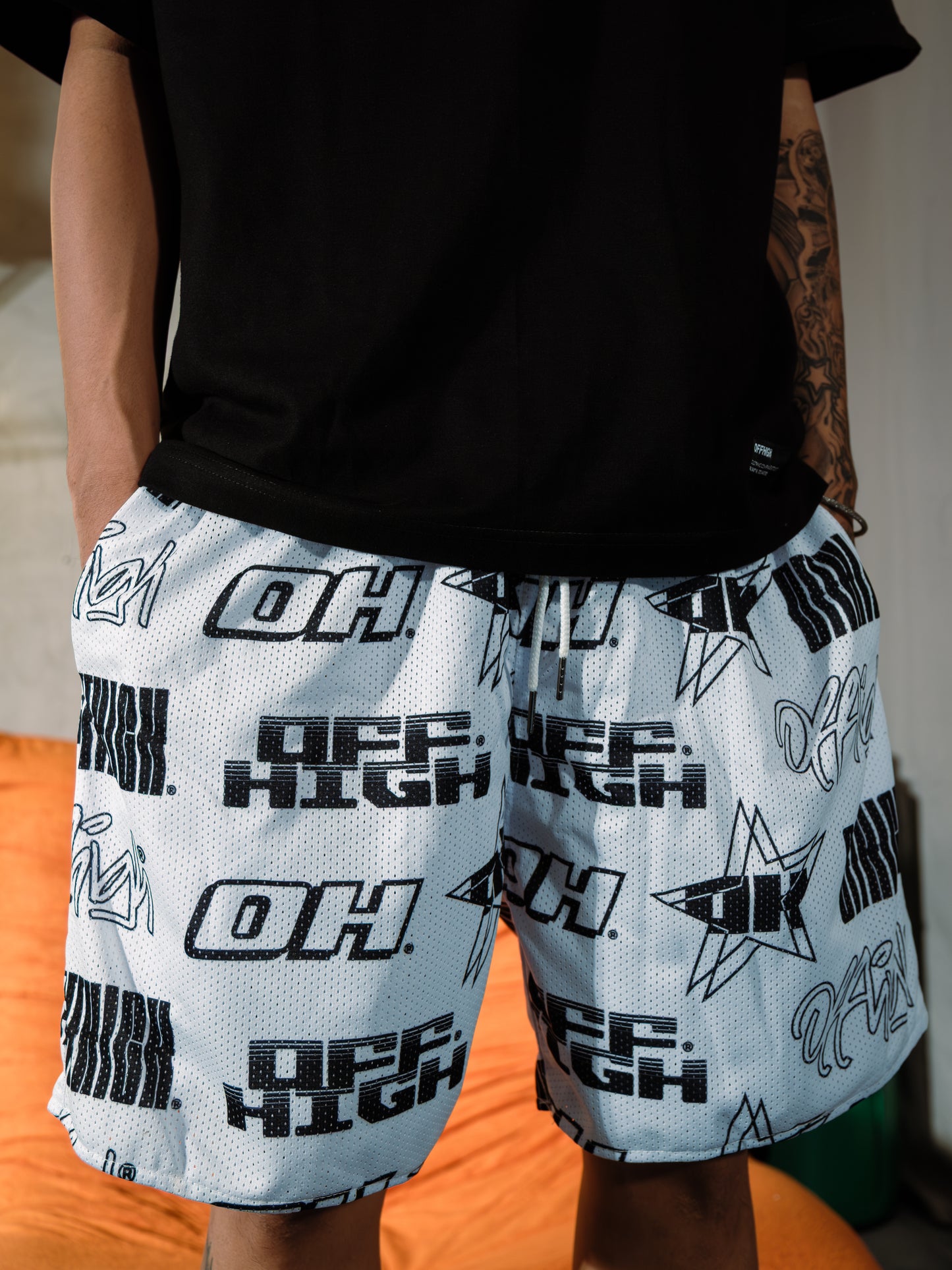 OFFHIGH PRIDE WHITE MESH SHORT
