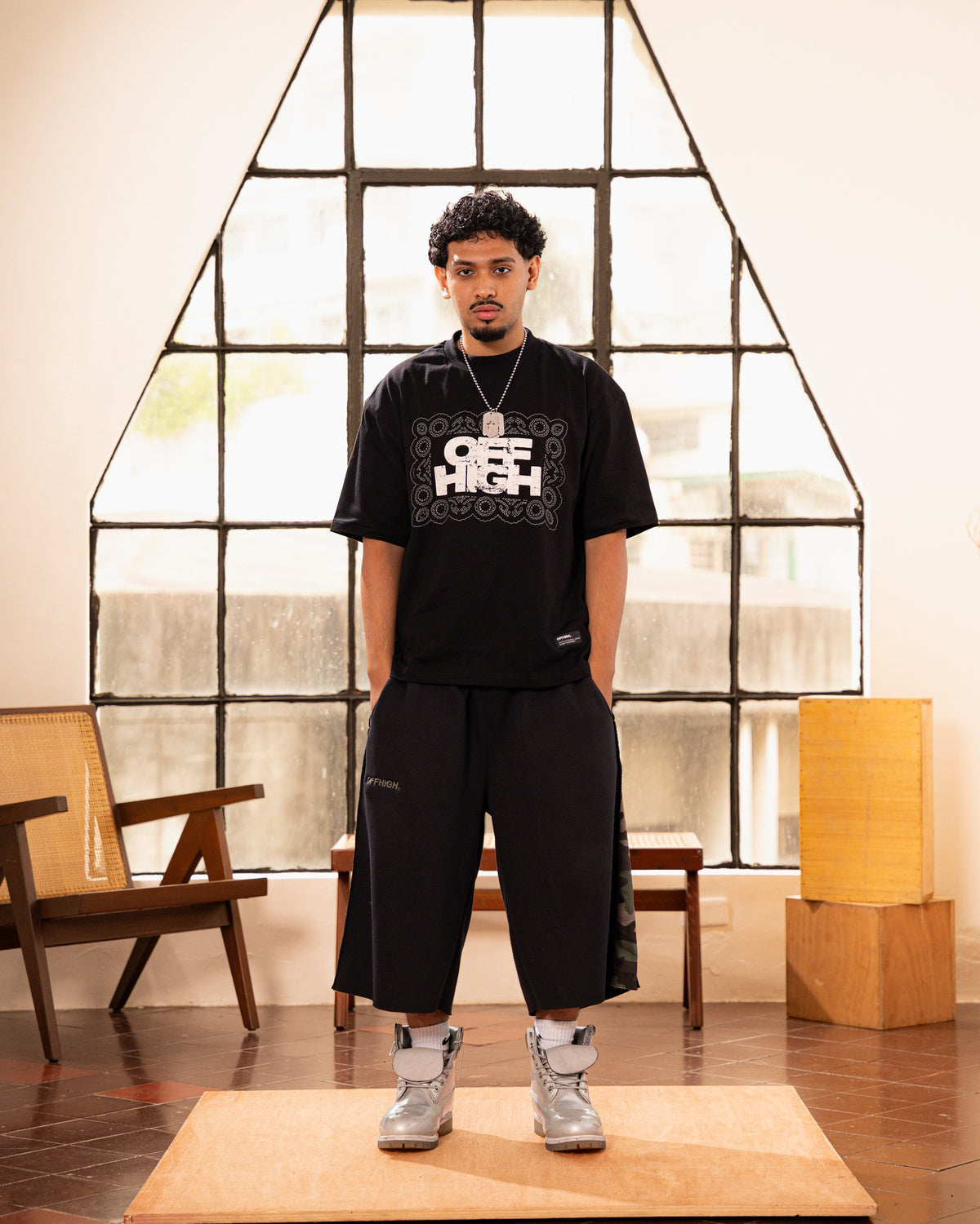 OFFHIGH CAMOU BLACK BAGGY SHORTS