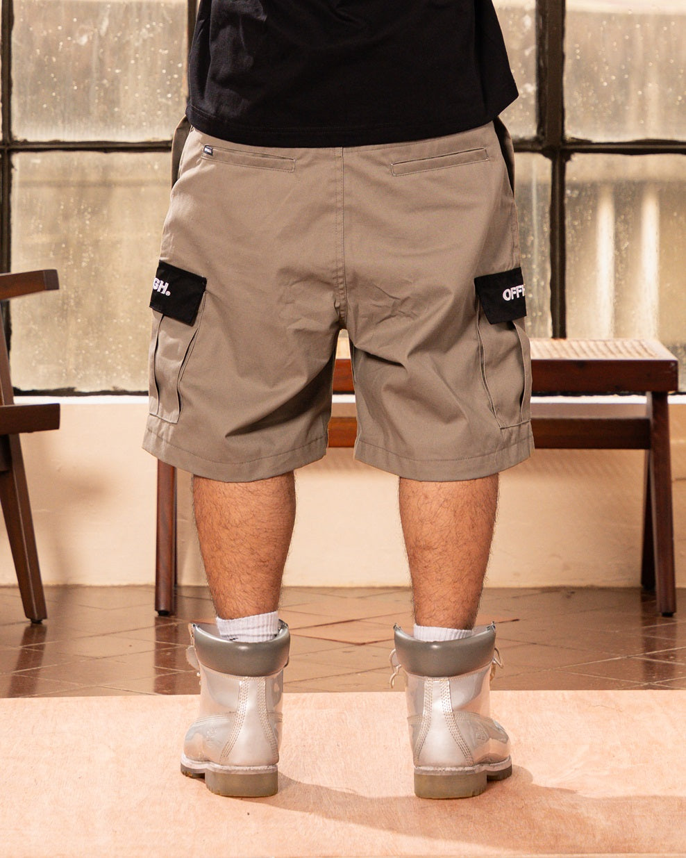 OFFHIGH SHIMMER GRAY CARGO SHORTS